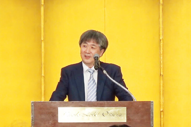 山本　明 氏